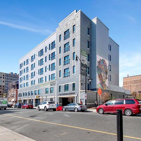 Rhythm & Blues Free Park 2Bd-2Bth Near Ewr-Penn-Prudential Apartment Newark Exterior photo